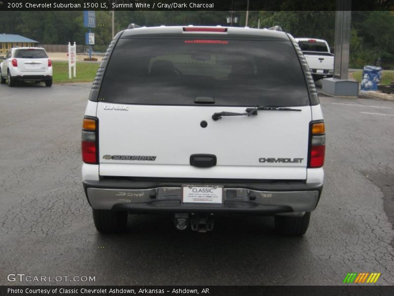 Summit White / Gray/Dark Charcoal 2005 Chevrolet Suburban 1500 LS