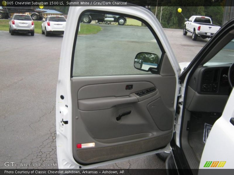 Door Panel of 2005 Suburban 1500 LS