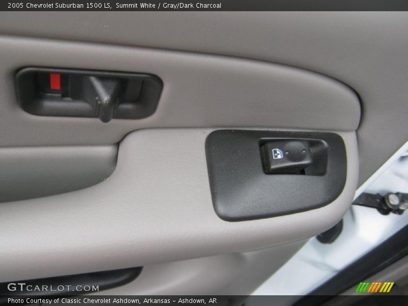 Summit White / Gray/Dark Charcoal 2005 Chevrolet Suburban 1500 LS