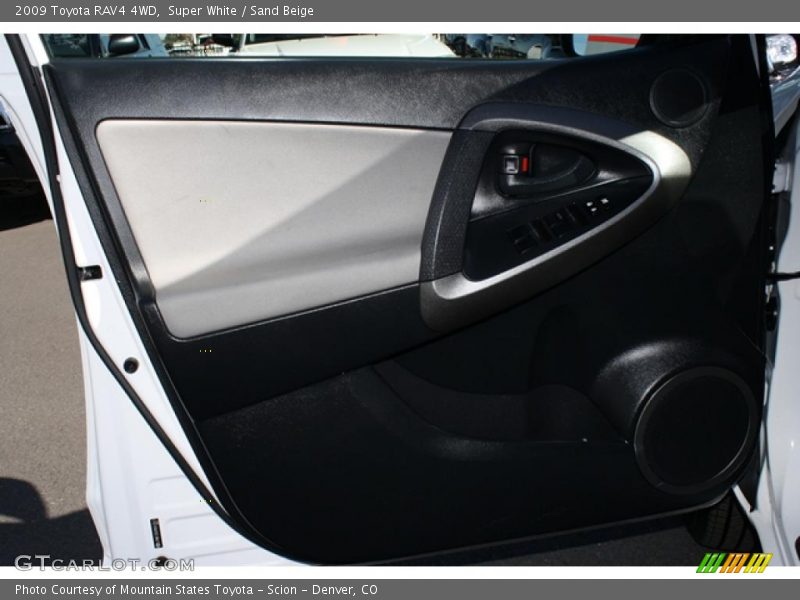 Super White / Sand Beige 2009 Toyota RAV4 4WD