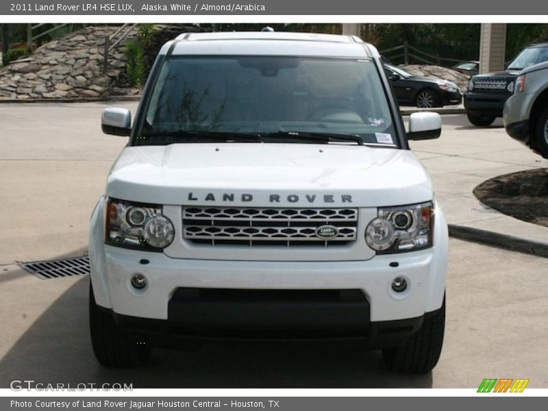 Alaska White / Almond/Arabica 2011 Land Rover LR4 HSE LUX