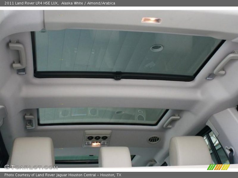 Sunroof of 2011 LR4 HSE LUX