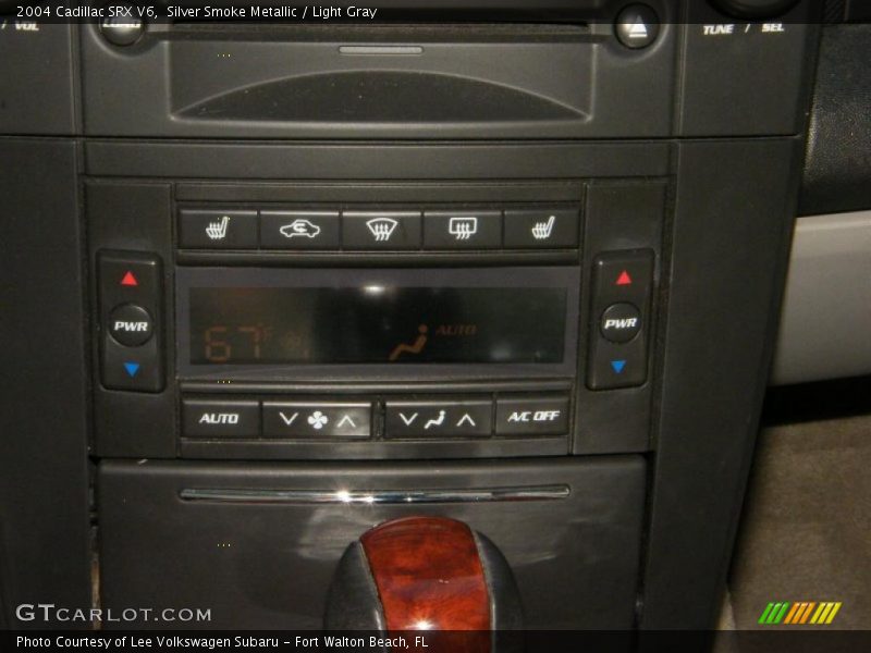 Controls of 2004 SRX V6
