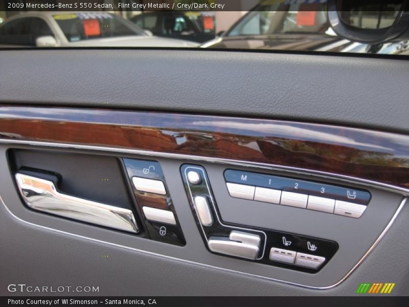Controls of 2009 S 550 Sedan