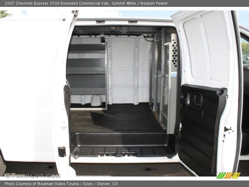 Summit White / Medium Pewter 2007 Chevrolet Express 2500 Extended Commercial Van