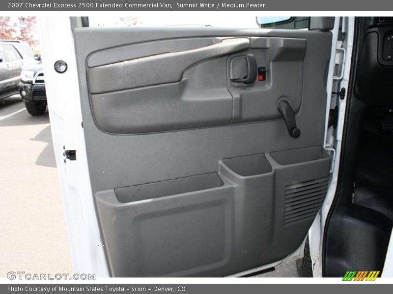 Door Panel of 2007 Express 2500 Extended Commercial Van