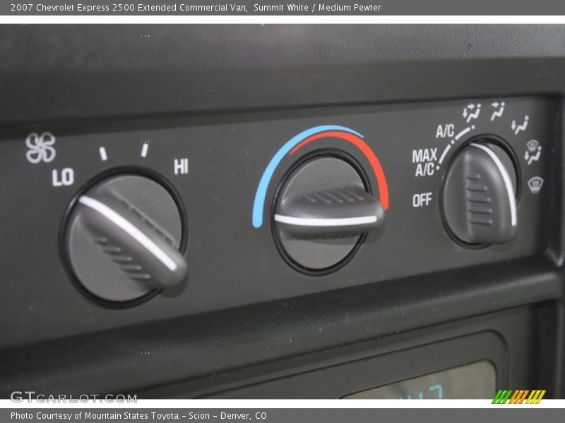 Controls of 2007 Express 2500 Extended Commercial Van