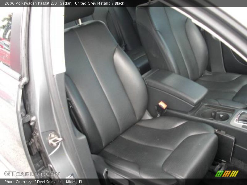 United Grey Metallic / Black 2006 Volkswagen Passat 2.0T Sedan