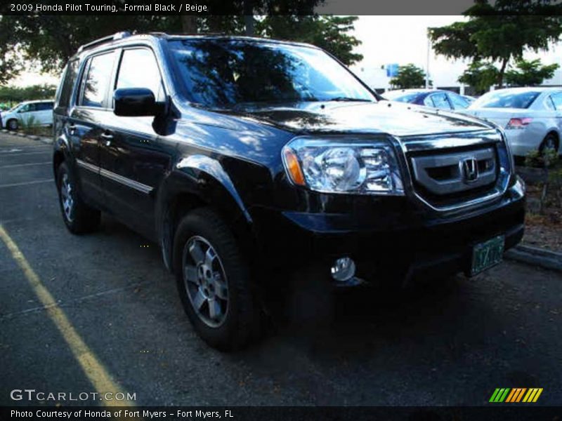 Formal Black / Beige 2009 Honda Pilot Touring