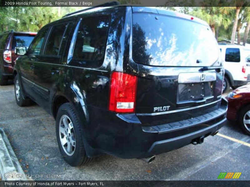 Formal Black / Beige 2009 Honda Pilot Touring