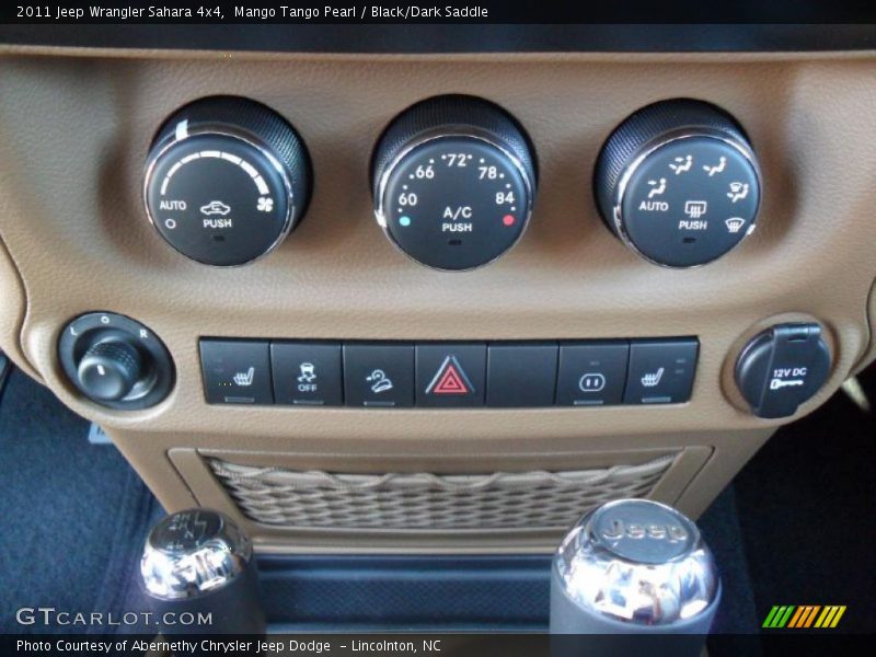 Controls of 2011 Wrangler Sahara 4x4