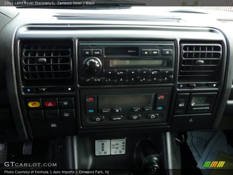 Zambezi Silver / Black 2003 Land Rover Discovery S