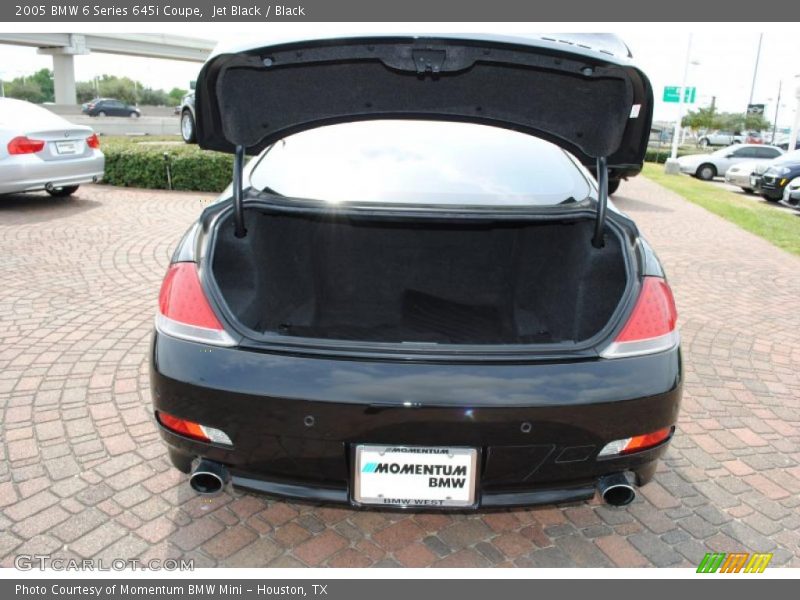  2005 6 Series 645i Coupe Trunk