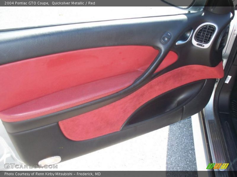 Door Panel of 2004 GTO Coupe