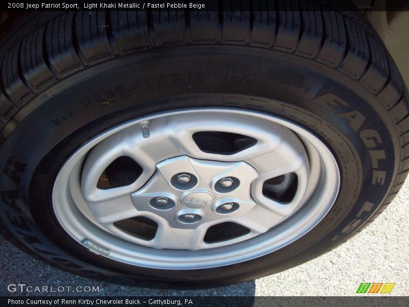 Light Khaki Metallic / Pastel Pebble Beige 2008 Jeep Patriot Sport