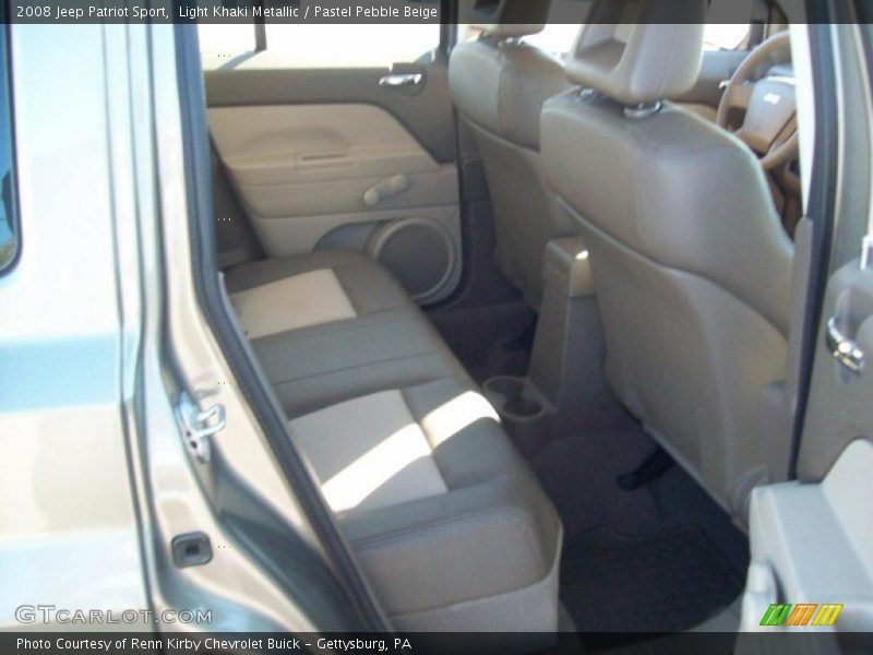 Light Khaki Metallic / Pastel Pebble Beige 2008 Jeep Patriot Sport