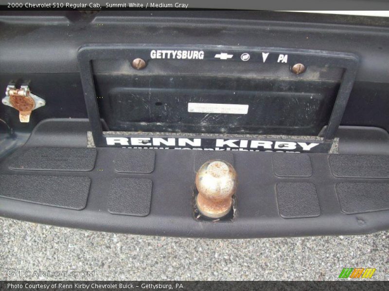 Summit White / Medium Gray 2000 Chevrolet S10 Regular Cab