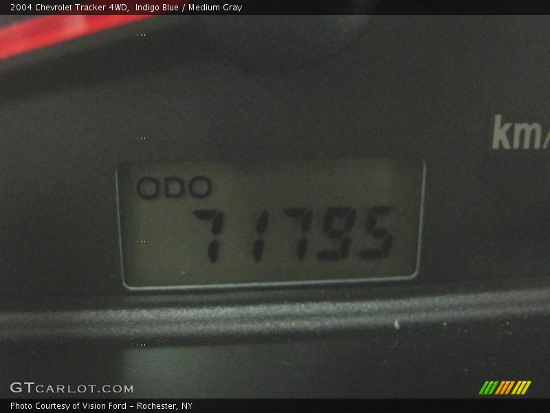 Indigo Blue / Medium Gray 2004 Chevrolet Tracker 4WD