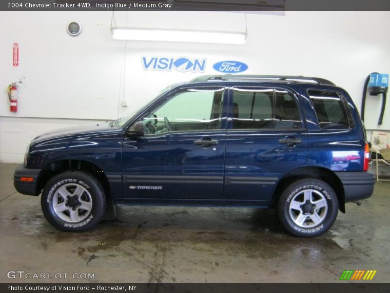 Indigo Blue / Medium Gray 2004 Chevrolet Tracker 4WD