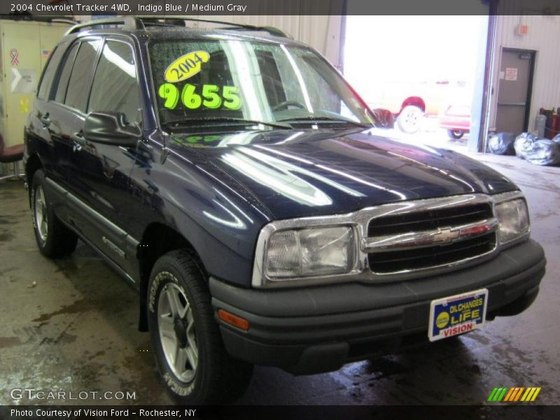 Indigo Blue / Medium Gray 2004 Chevrolet Tracker 4WD