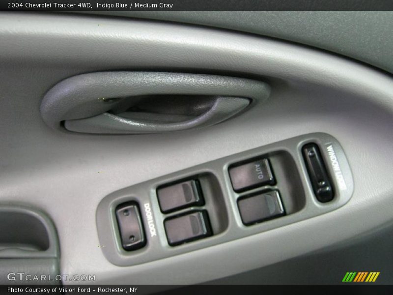 Indigo Blue / Medium Gray 2004 Chevrolet Tracker 4WD
