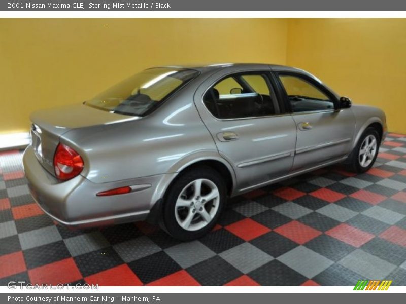 Sterling Mist Metallic / Black 2001 Nissan Maxima GLE