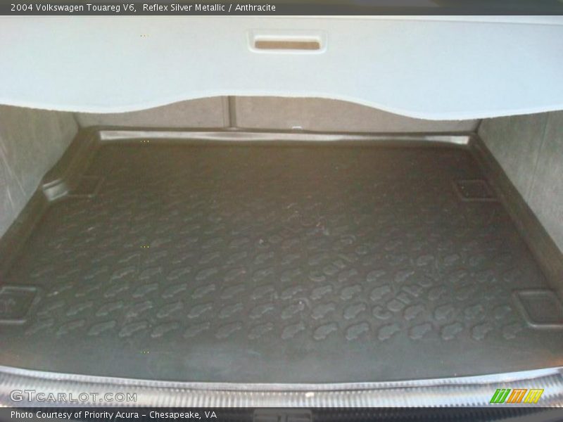  2004 Touareg V6 Trunk