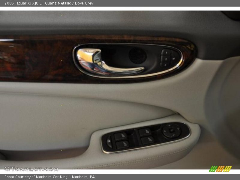 Quartz Metallic / Dove Grey 2005 Jaguar XJ XJ8 L