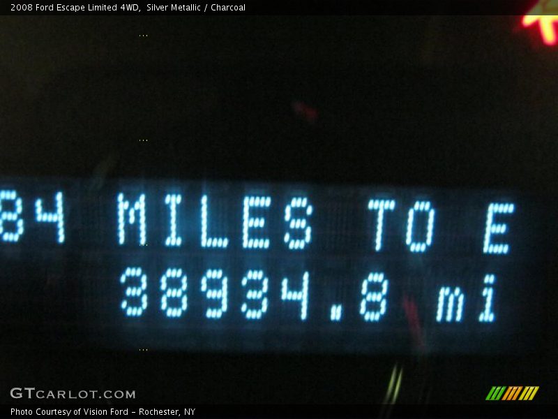 Silver Metallic / Charcoal 2008 Ford Escape Limited 4WD