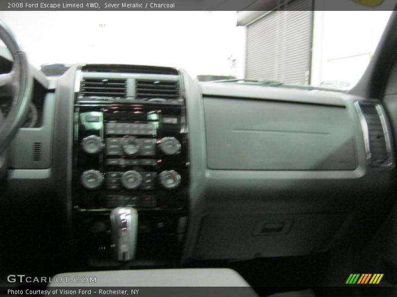 Silver Metallic / Charcoal 2008 Ford Escape Limited 4WD