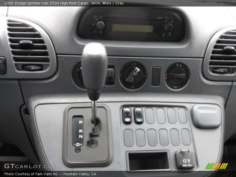 Controls of 2005 Sprinter Van 3500 High Roof Cargo