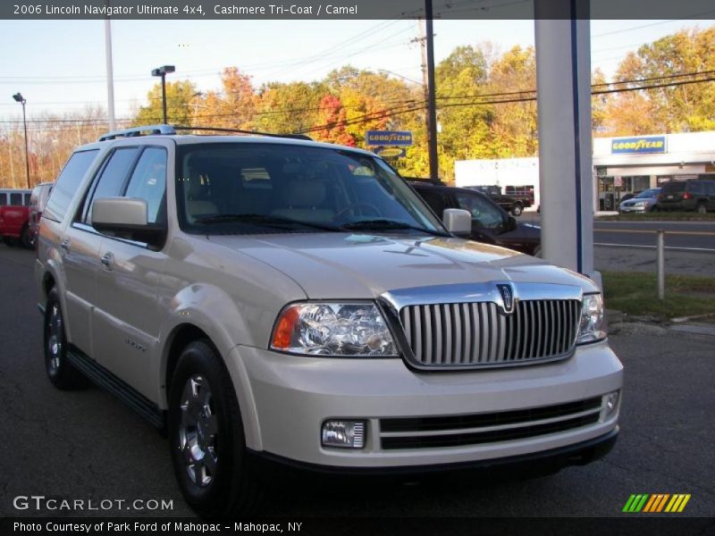 Cashmere Tri-Coat / Camel 2006 Lincoln Navigator Ultimate 4x4