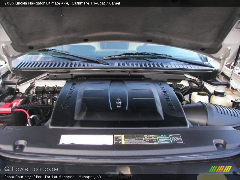 Cashmere Tri-Coat / Camel 2006 Lincoln Navigator Ultimate 4x4