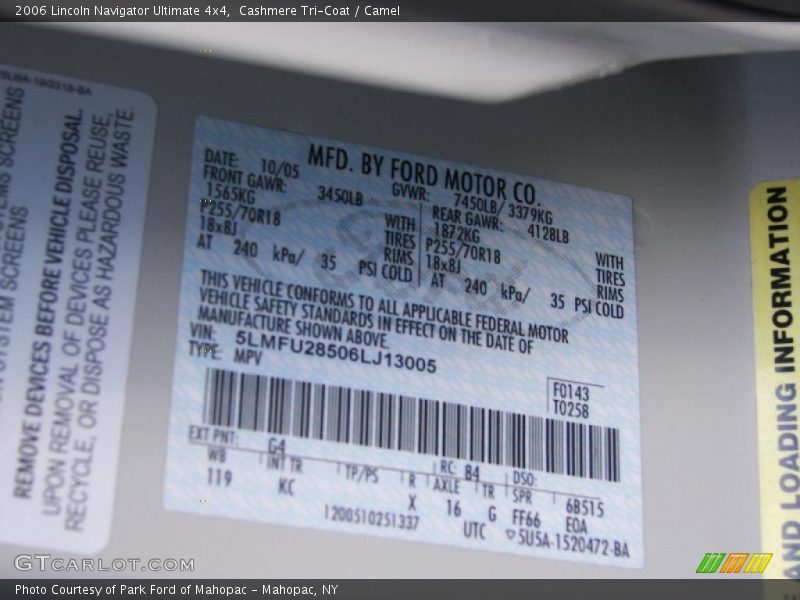 Cashmere Tri-Coat / Camel 2006 Lincoln Navigator Ultimate 4x4