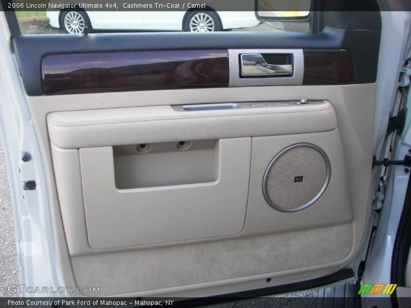 Cashmere Tri-Coat / Camel 2006 Lincoln Navigator Ultimate 4x4