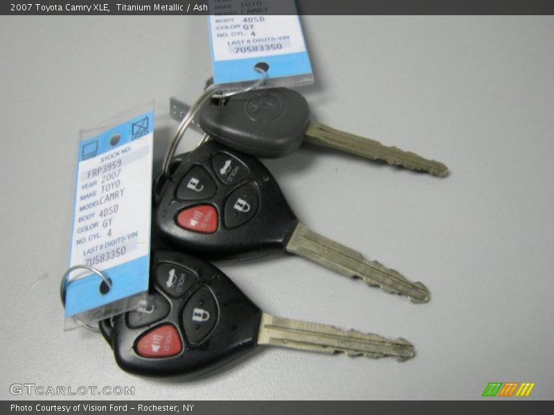 Titanium Metallic / Ash 2007 Toyota Camry XLE