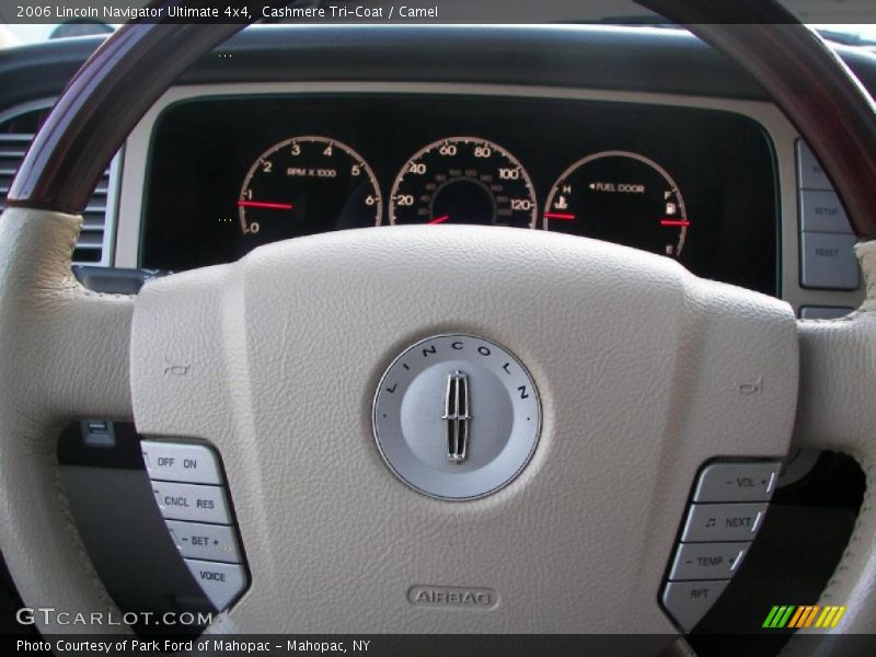 Cashmere Tri-Coat / Camel 2006 Lincoln Navigator Ultimate 4x4