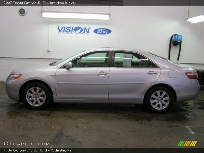 Titanium Metallic / Ash 2007 Toyota Camry XLE