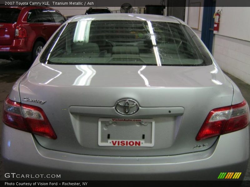 Titanium Metallic / Ash 2007 Toyota Camry XLE