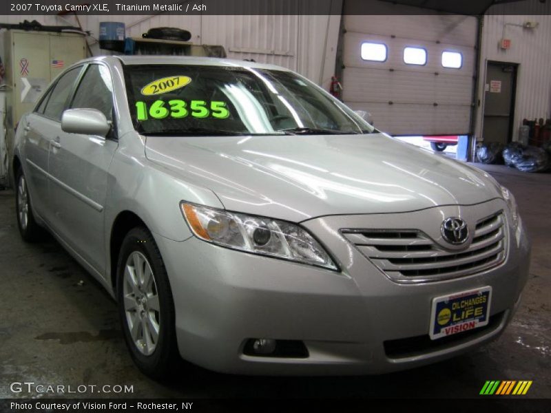 Titanium Metallic / Ash 2007 Toyota Camry XLE