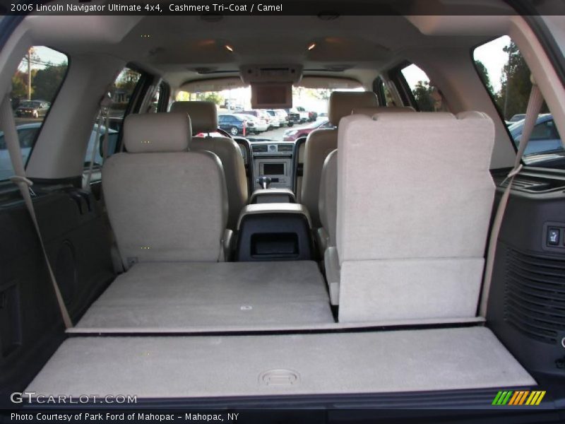 Cashmere Tri-Coat / Camel 2006 Lincoln Navigator Ultimate 4x4
