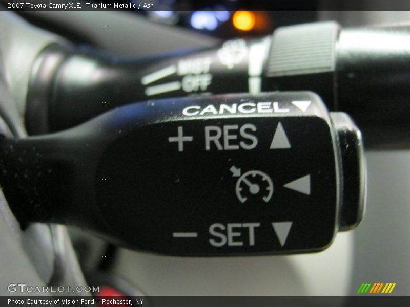 Titanium Metallic / Ash 2007 Toyota Camry XLE