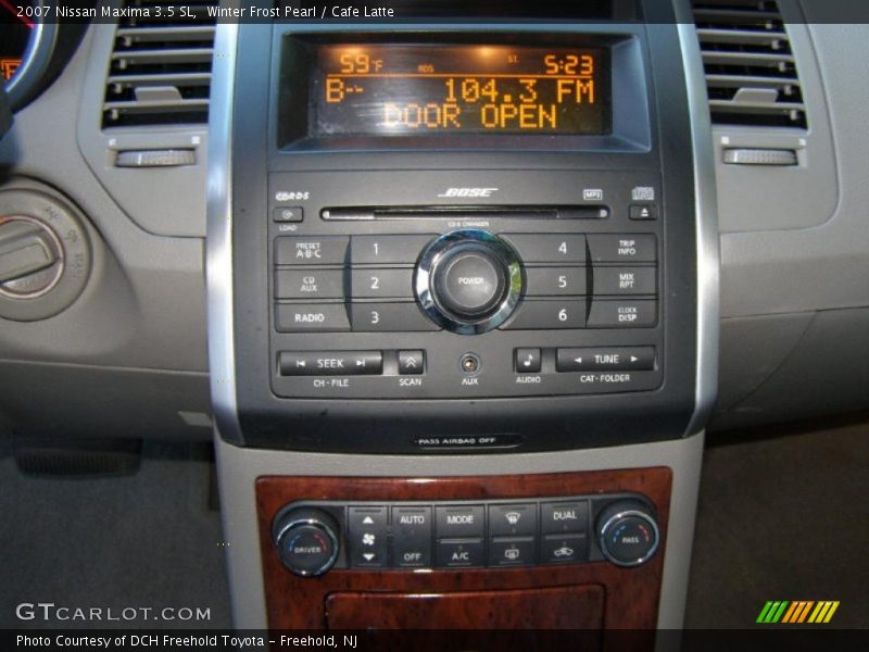 Winter Frost Pearl / Cafe Latte 2007 Nissan Maxima 3.5 SL