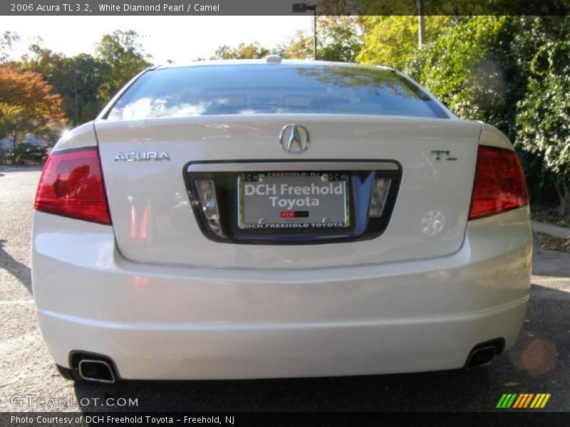White Diamond Pearl / Camel 2006 Acura TL 3.2
