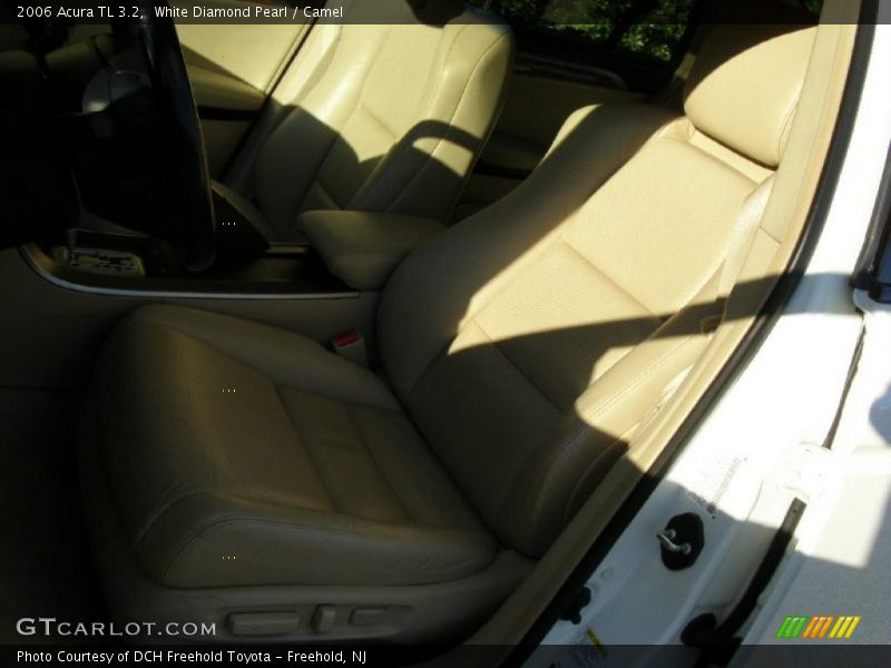 White Diamond Pearl / Camel 2006 Acura TL 3.2
