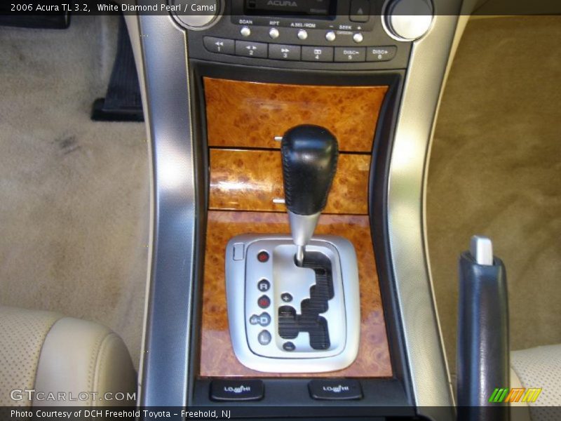 White Diamond Pearl / Camel 2006 Acura TL 3.2