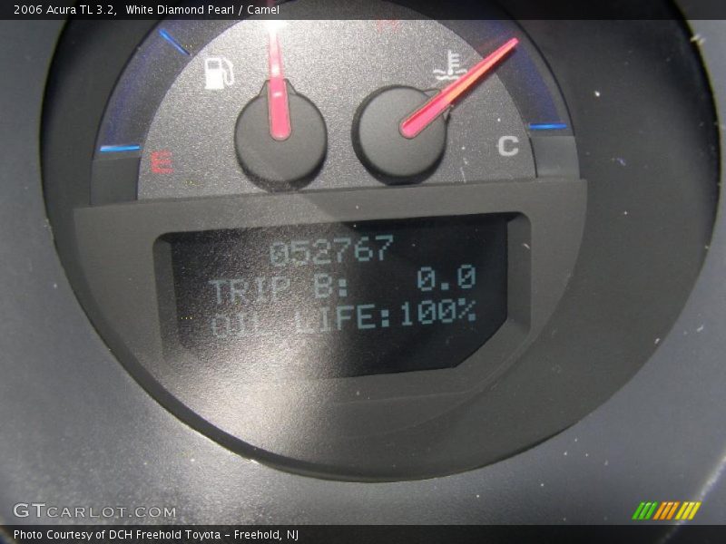 White Diamond Pearl / Camel 2006 Acura TL 3.2