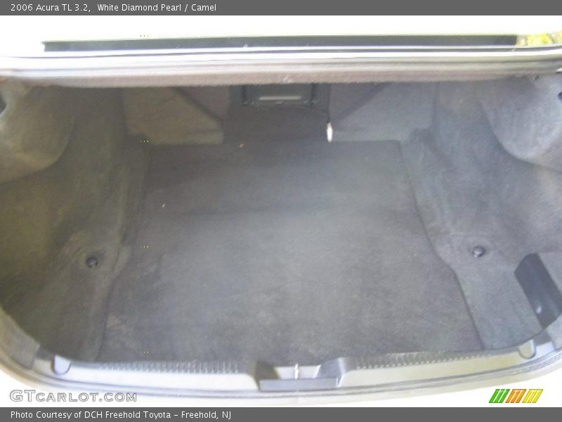 White Diamond Pearl / Camel 2006 Acura TL 3.2