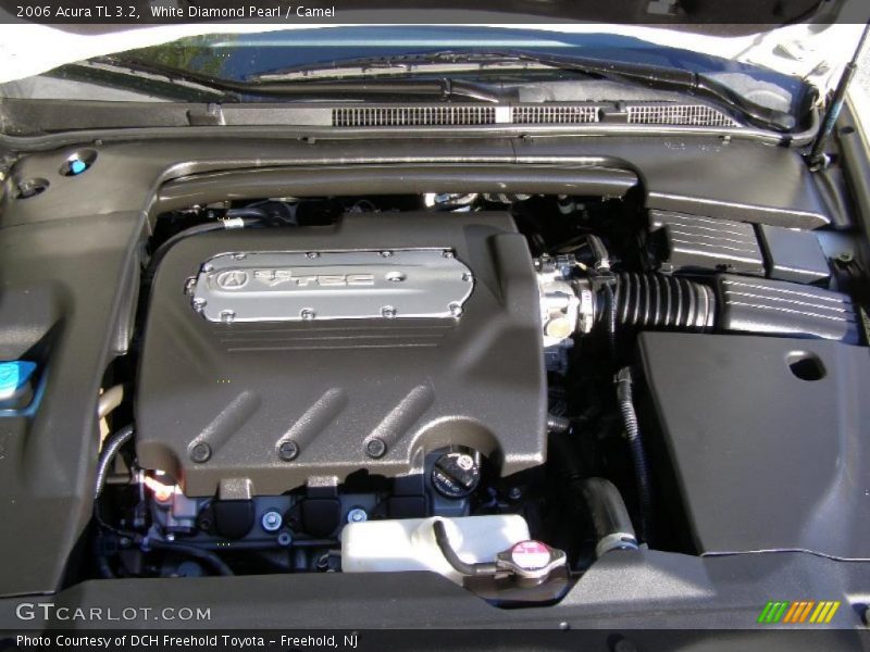 White Diamond Pearl / Camel 2006 Acura TL 3.2