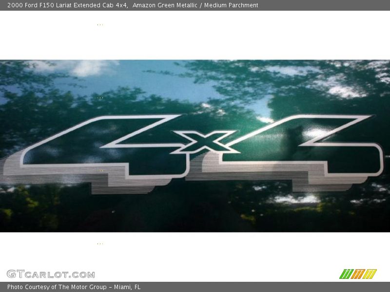  2000 F150 Lariat Extended Cab 4x4 Logo